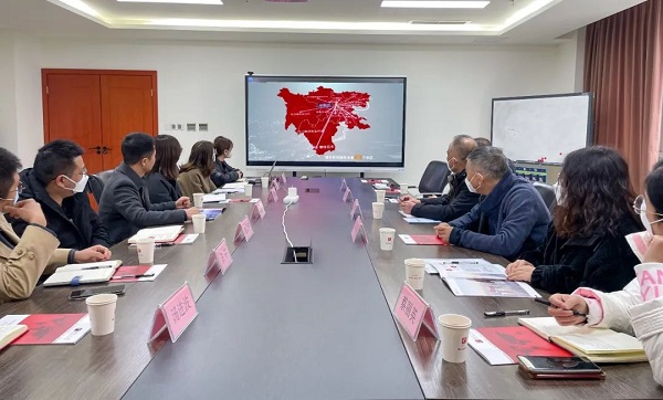 武侯區(qū)政協(xié)主席賀欣帶隊走訪調(diào)研瑞方人力 第2張 武侯區(qū)政協(xié)主席賀欣帶隊走訪調(diào)研瑞方人力 第2張