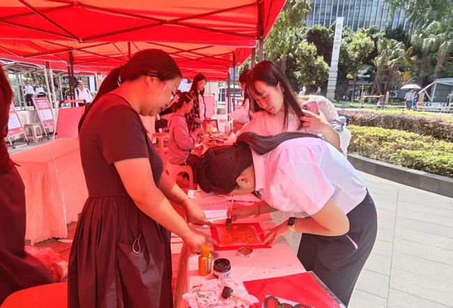 “家門口”的一站式服務!瑞方人力助力打造火車南站街道錦官新城社區特色就業IP 第5張 “家門口”的一站式服務!瑞方人力助力打造火車南站街道錦官新城社區特色就業IP 第5張