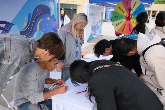 300家名企齊聚!瑞方人力助力吉利學院供需精準匹配 第4張 300家名企齊聚!瑞方人力助力吉利學院供需精準匹配 第4張